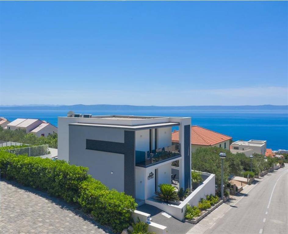 Makarska beautiful villa with view of the sea