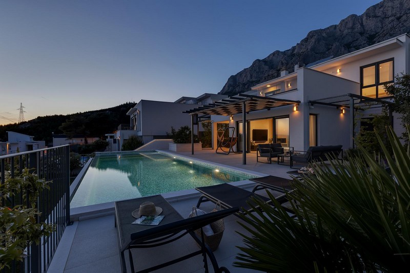 Makarska, modern villa with pool and amazing sea view